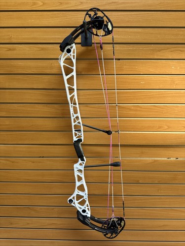 Mathews archery title - archery, 40