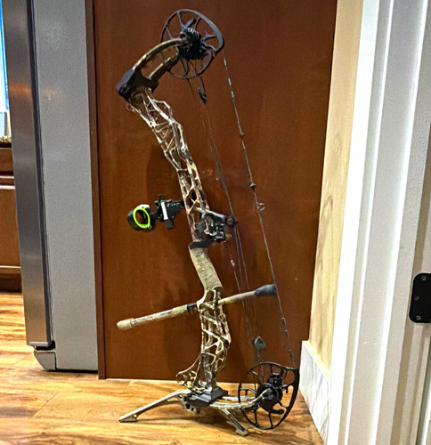 Mathews lift bow hunting - mathews,
